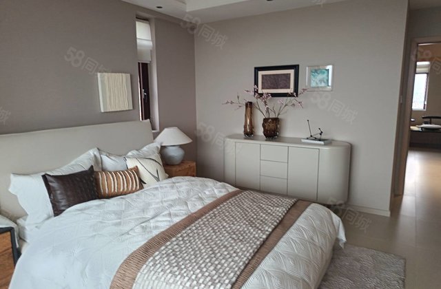 东方花梨湾2室2厅82㎡91万二手房图片