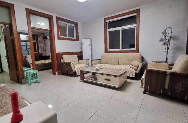 北顺  东昌中学 3室1厅 方便停车，看房有钥匙，价格可议