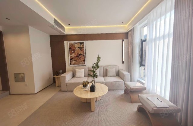 西京都高尔夫别墅4室2厅236㎡106.1万二手房图片