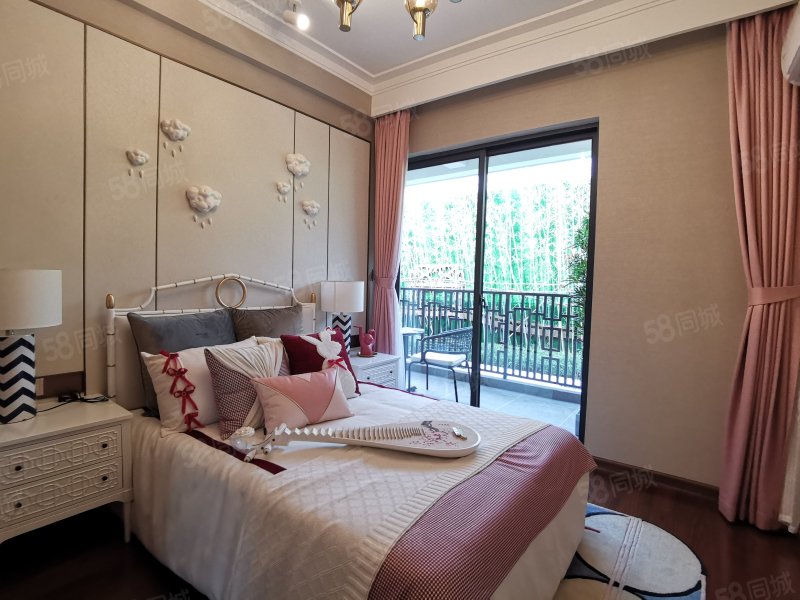 首付10万,带全屋家私送车位,地铁口精装房(沁园)