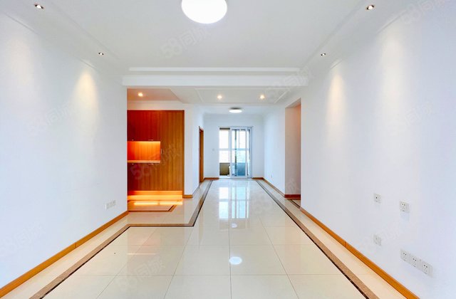 太湖国际社区御景3室2厅121.42㎡200万二手房图片