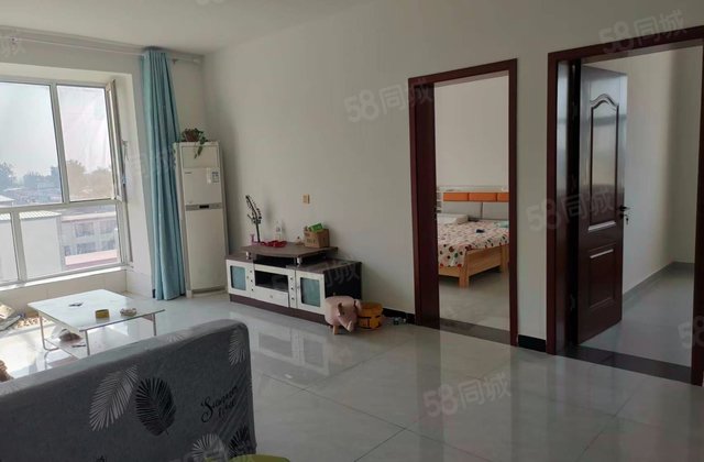 留春花园小区3室1厅110.9㎡22.9万二手房图片