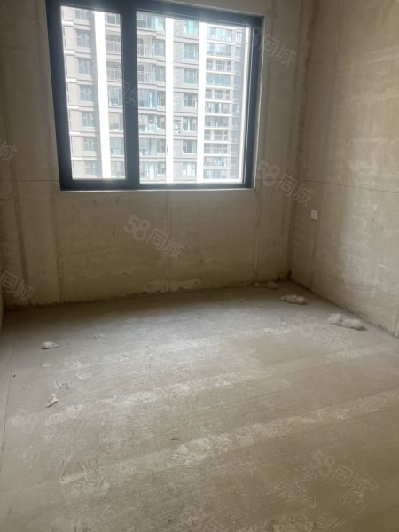 建业心怡苑3室2厅2卫122㎡南北98万