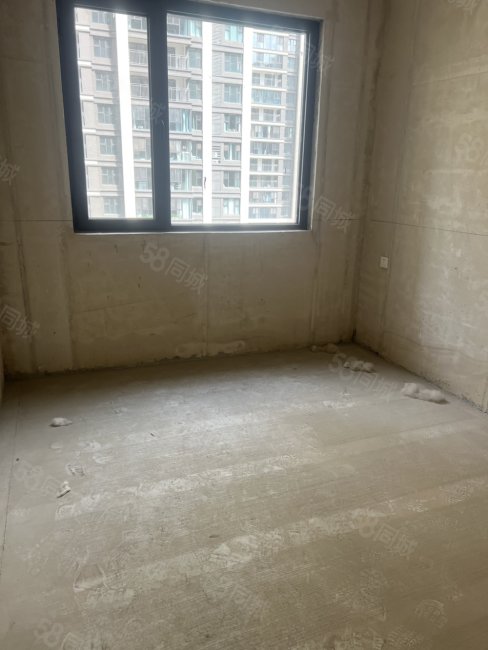 建业心怡苑3室2厅2卫122㎡南北98万
