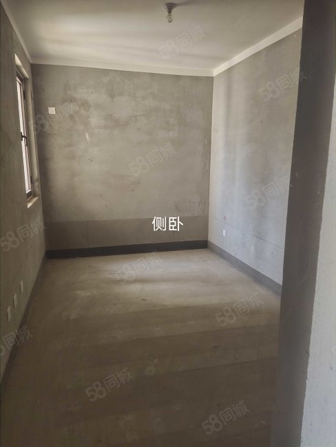 建业城3室2厅2卫110㎡南51万