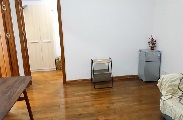 南海颐景园2室1厅62.82㎡100万二手房图片