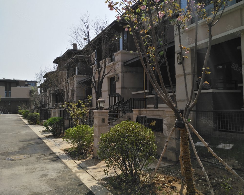 丽彩溪岸庄园别墅