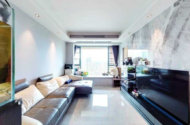 东郡百仕达花园(四期)2室2厅75.89㎡430万二手房图片