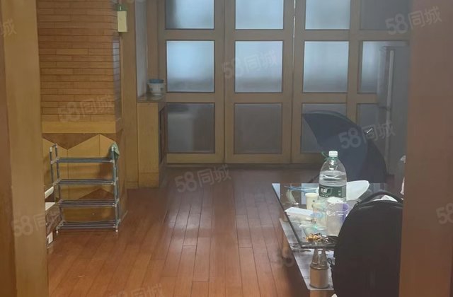 站北花园3室1厅1卫高层送家具送家具送地下室价格可议全款优惠