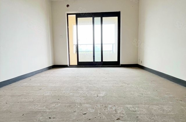 新江与城悠澜3室2厅116.28㎡130万二手房图片