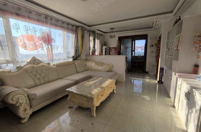 民生凤凰城 单价6000左右       送储藏室