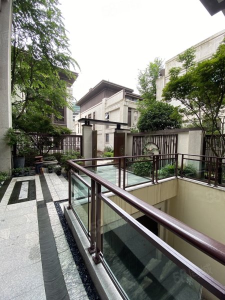 紫云府五层私密别墅 私家80平米双花园 支持按揭城内接送