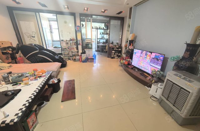 振兴路七中附近 欧景丽都旁 亚大怡景步梯三楼 大三室免大税