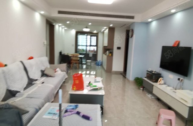 莲湖新城，四室，双阳台带车位地下室，免大税，小高层