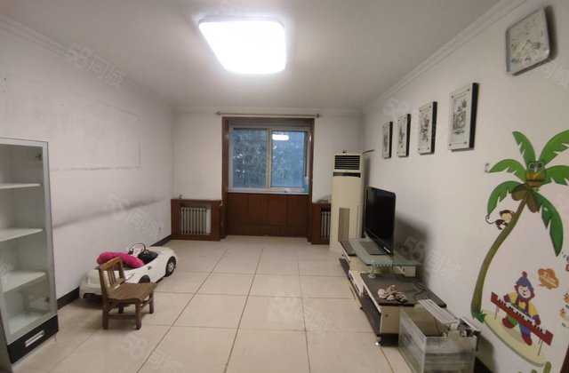 急售！文轩附近三室两厅两卫，南北通透，中层，看房方便，可按揭