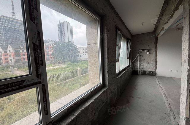 雅柏文一号公馆3室2厅122㎡58万二手房图片