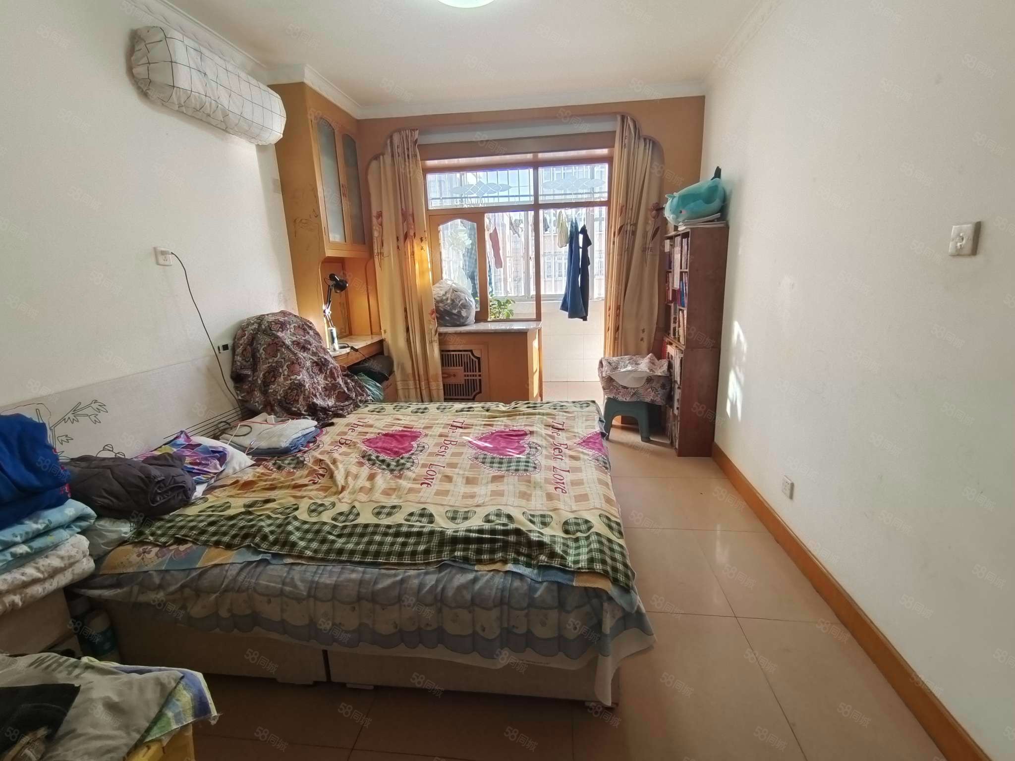 新平北路34號院3室2廳1衛(wèi)108.76㎡南北165萬