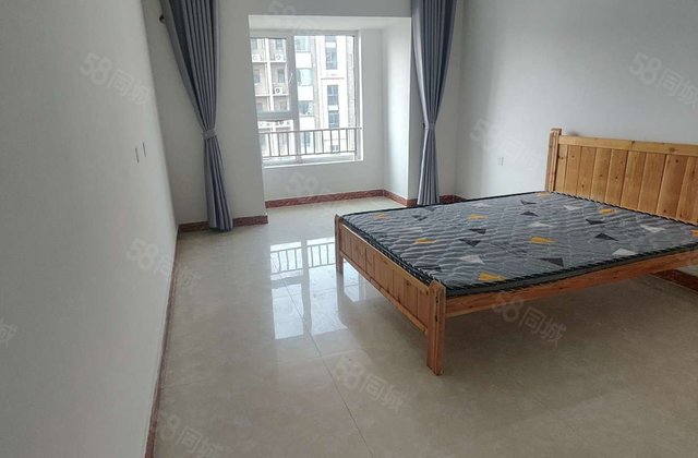 阿尔卡迪亚盛园133平三室两厅两卫80多万送储