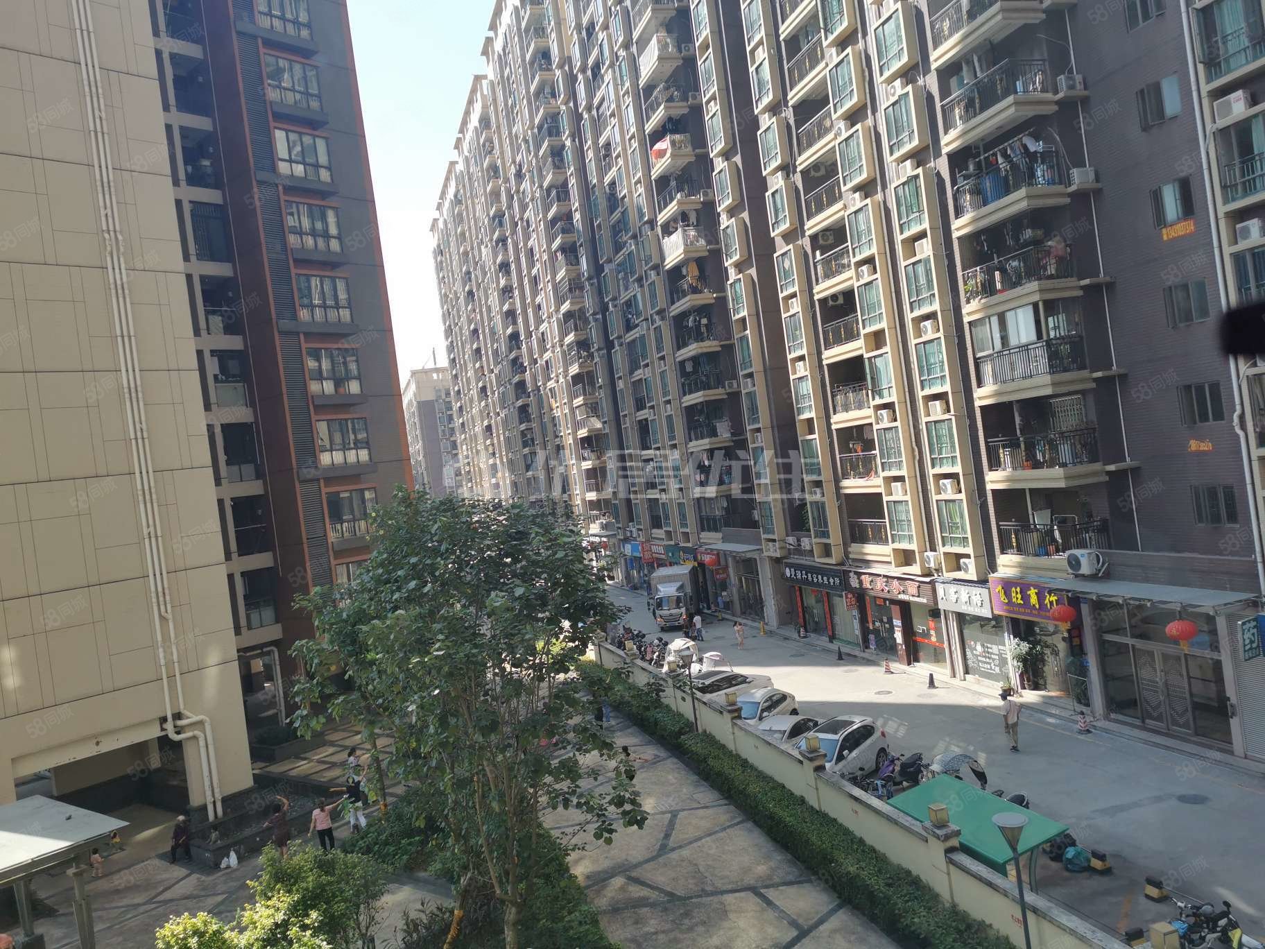 满二 住房 电梯房 110平 东景华庭 诚心出售 价格可议