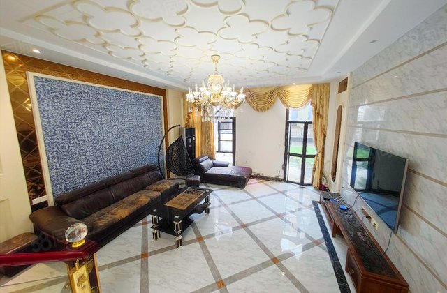 桂丹颐景园(别墅)5室2厅217.88㎡198万二手房图片