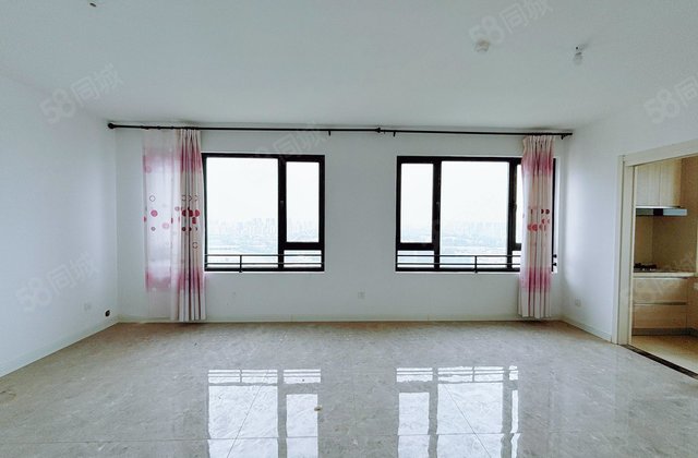 4室2厅 满二 南北通透 146平 看房方便 有钥匙