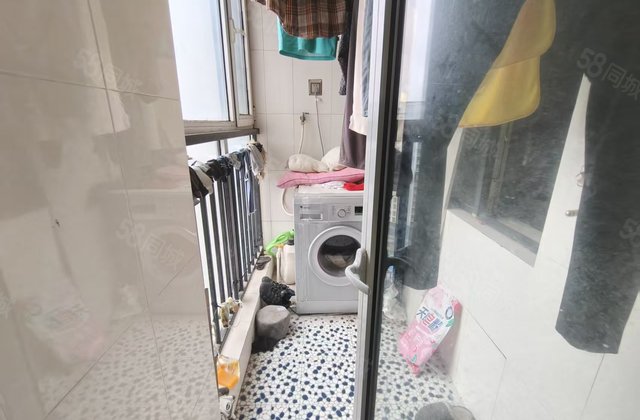 水晶城 阿尔卡迪亚小区 光明   电梯小三室 刚需过度