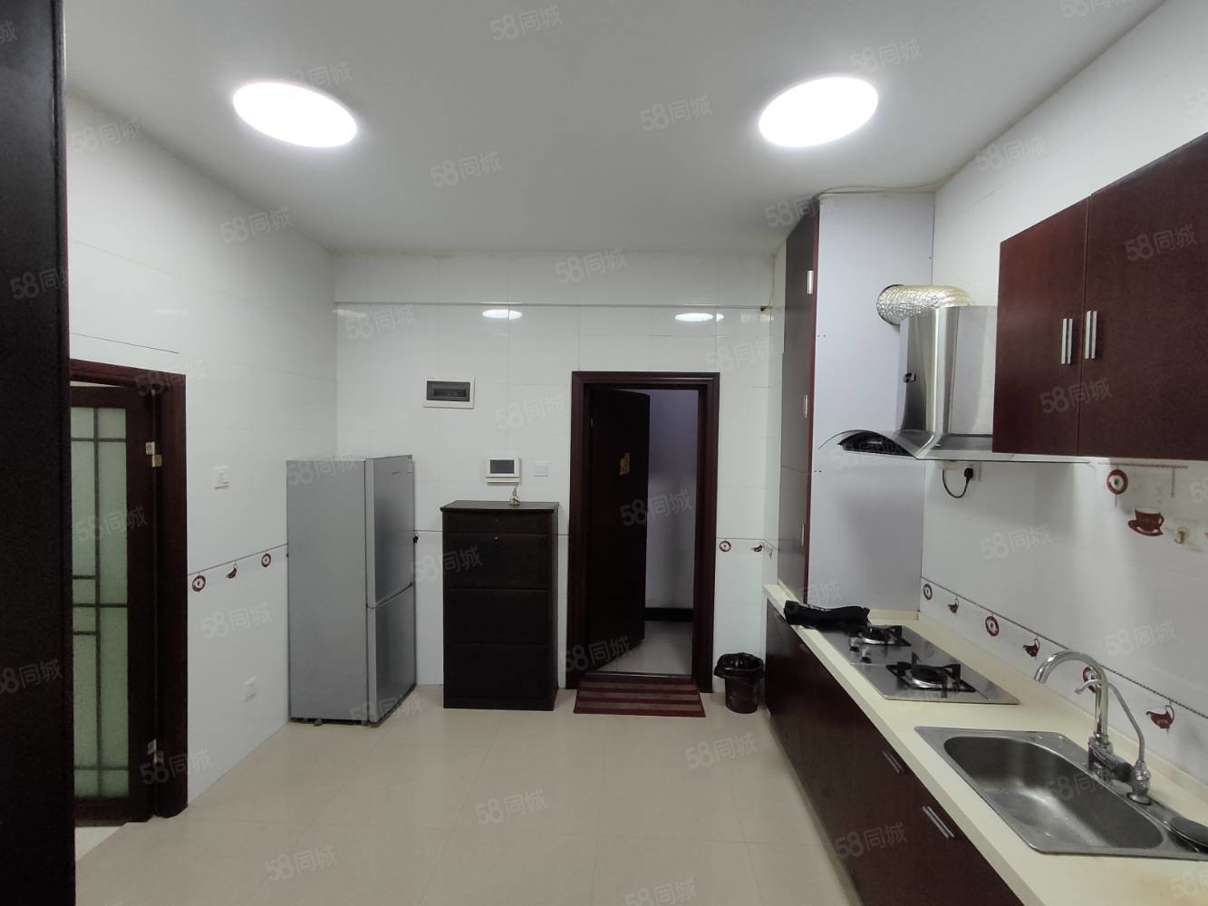 金地广场1室1厅1卫45㎡南北35万