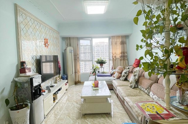 卓锦万黛2室1厅67.38㎡86.8万二手房图片