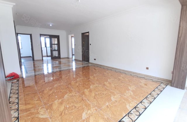 徒骇河边 国岳府 小高层 带车位免大税 四叶草 随时看房