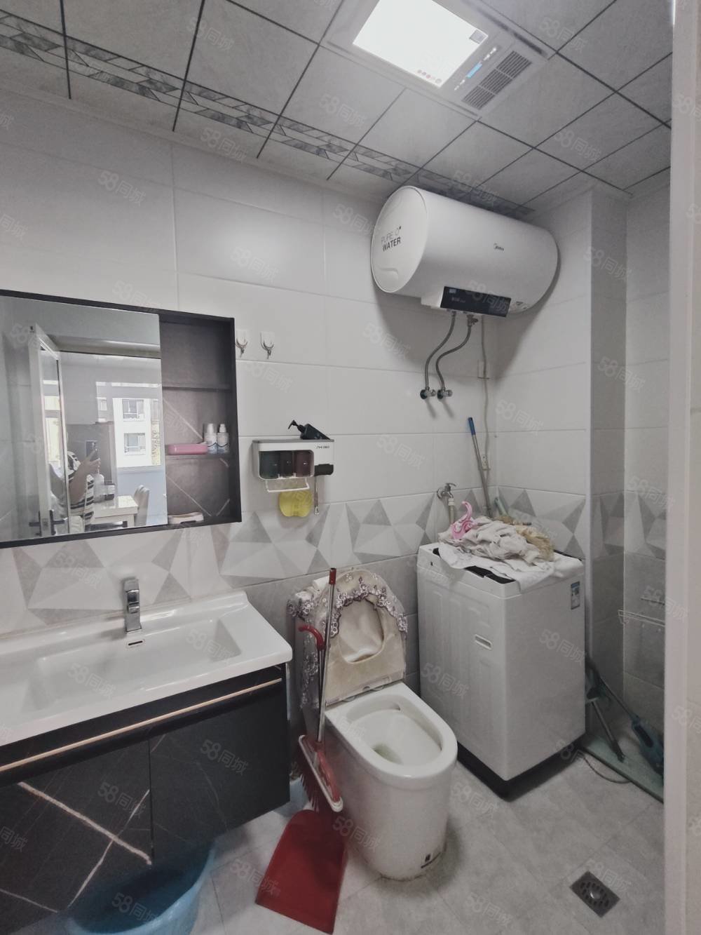 凤凰城(海林)2室1厅1卫64.7㎡南北14万