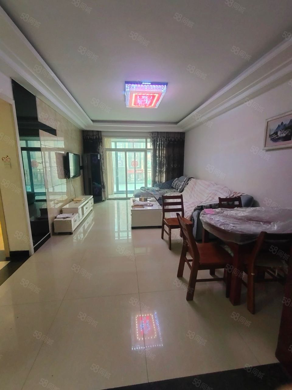 巨人印象小区3室2厅2卫116.47㎡南北58万