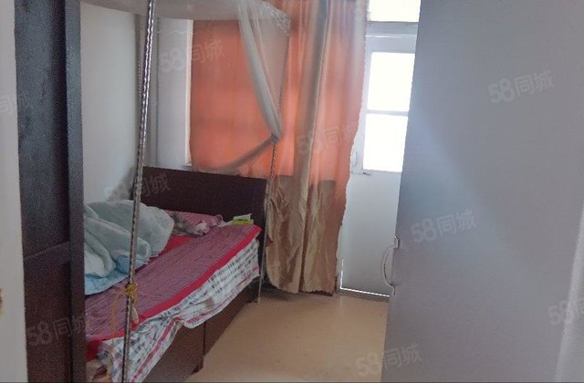 级小区 管道局西区 湖边三室 好楼层 仅售50多万免大税