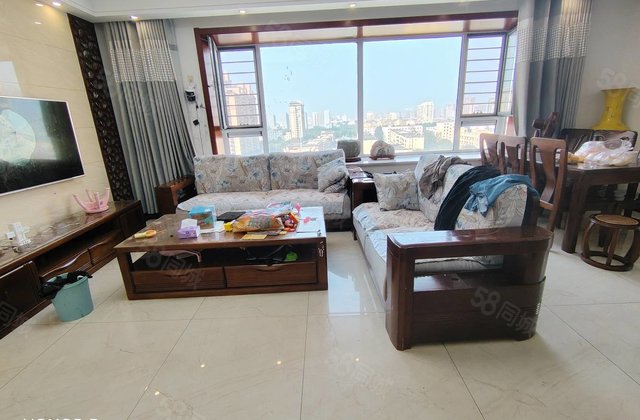 急售 昌润莲城 精装修观景房 带车位储藏室 南北通透拎包入住