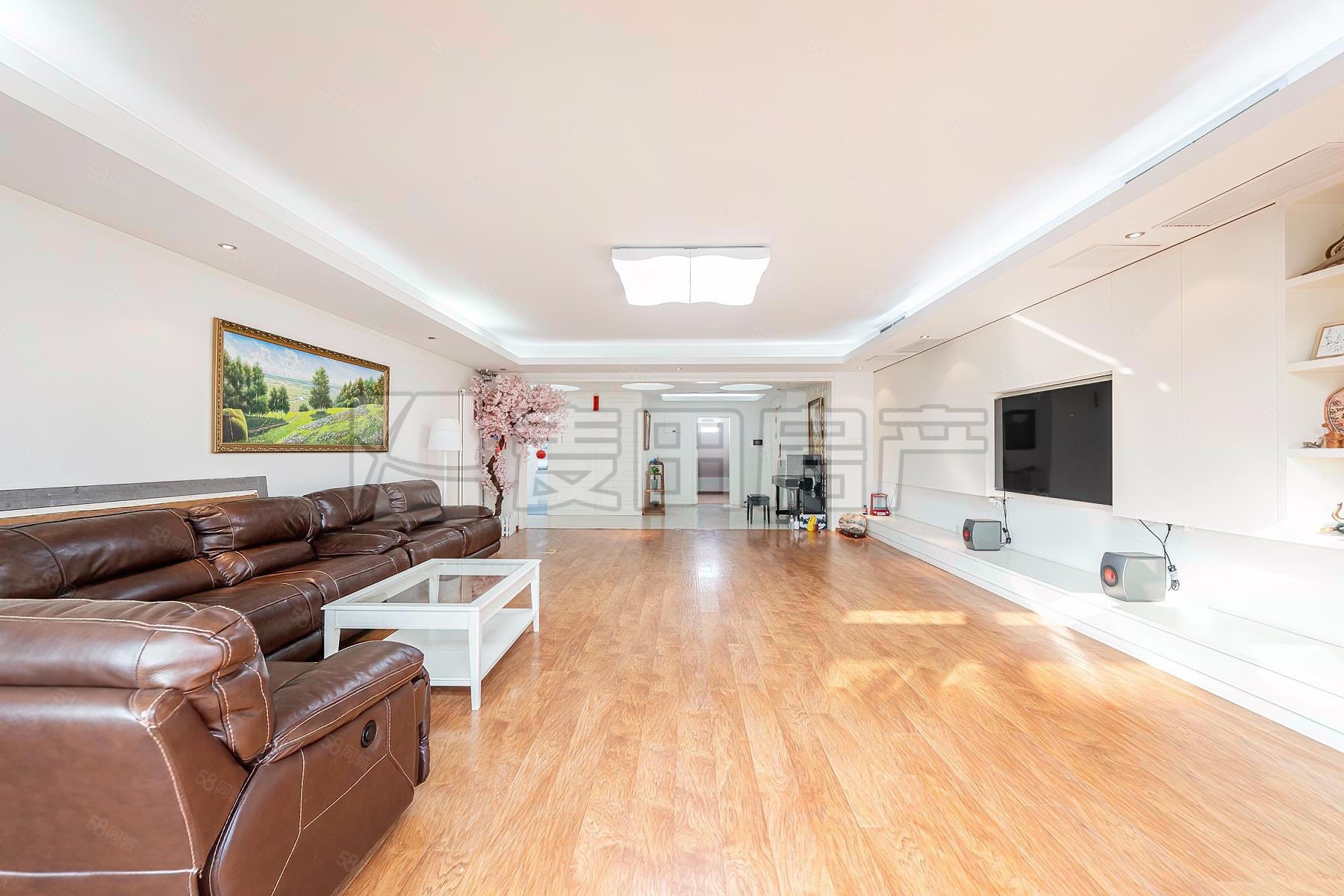 朱雀門小區(qū)4室2廳3衛(wèi)326.02㎡南北4800萬(wàn)