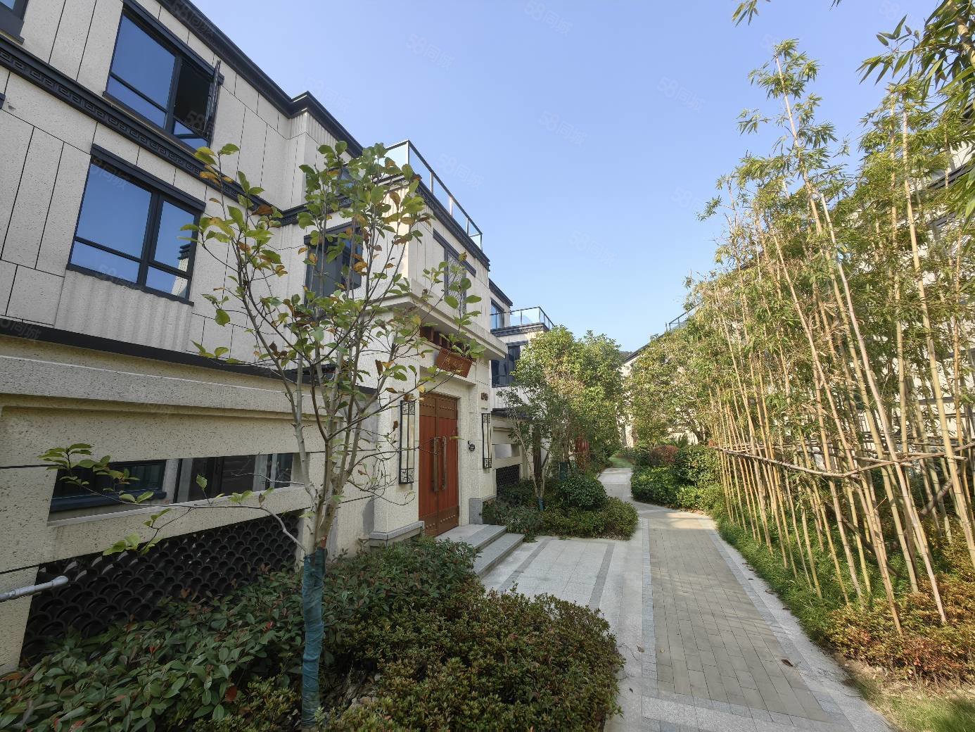 面朝市区 视野好 3000亩高尔夫球场环绕,伴山美墅-湖州58同城