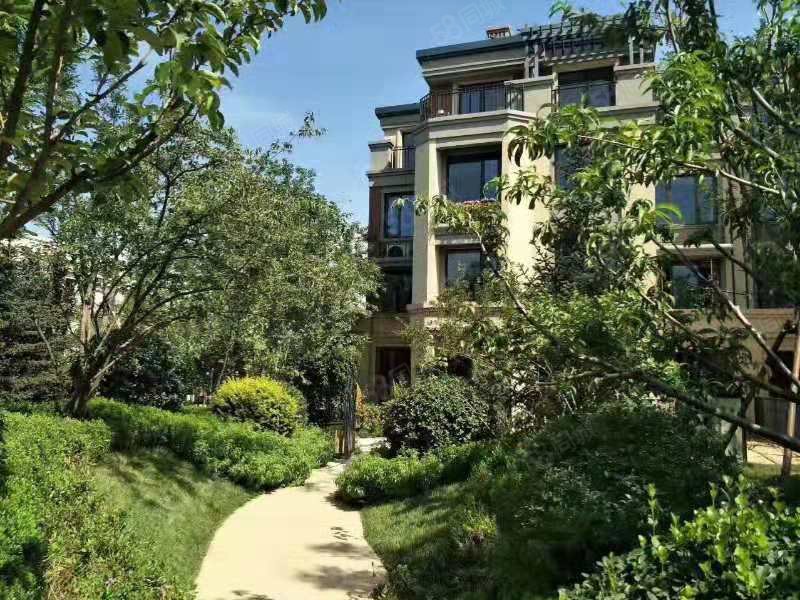 固安孔雀城 叠拼别墅出择繁华入则宁静 交通便利 温泉入户牛驼