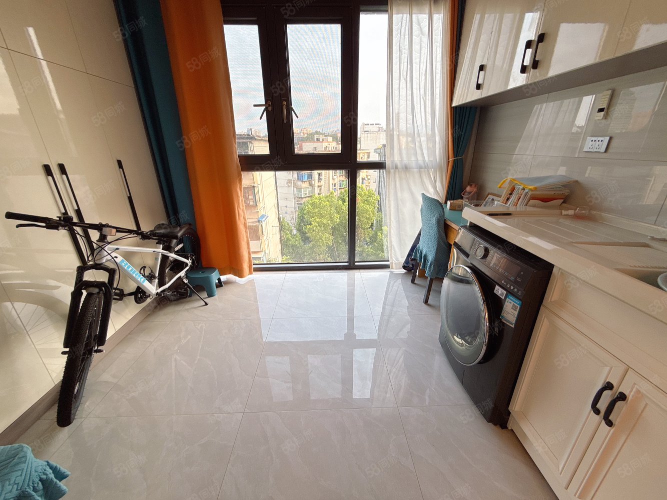 东风阳光城四期3室2厅1卫118㎡南北95万