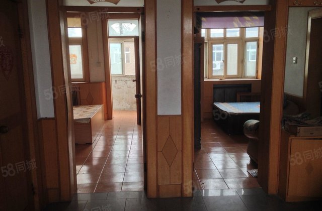 聊城市电厂家属院2室1厅1卫