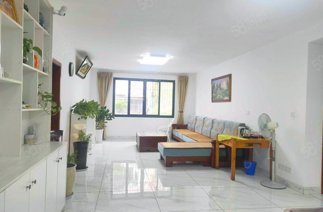 辉煌佳苑3室2厅129.1㎡153万二手房图片