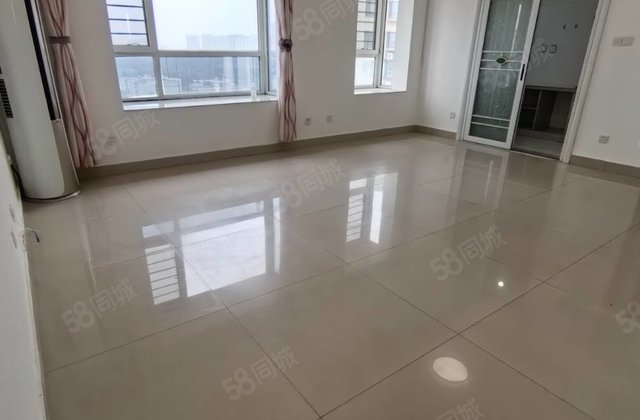 车站附近  十一中对过  电梯小高层  好楼层带车位