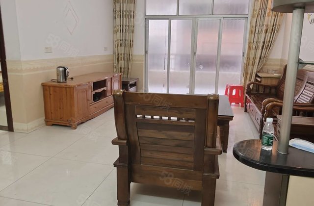 龙华花苑3室2厅113㎡37.8万二手房图片