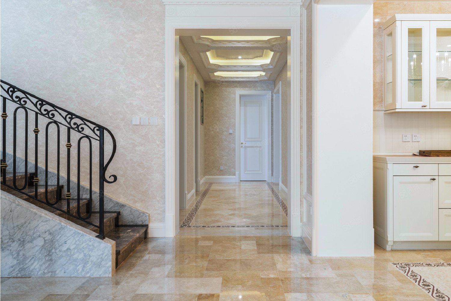 晴翠園5室3廳6衛(wèi)463.07㎡南北6363萬