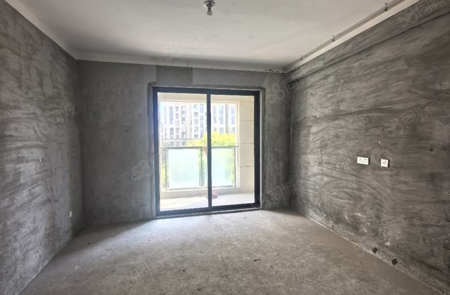 荣安棠樾3室2厅125㎡135万二手房图片