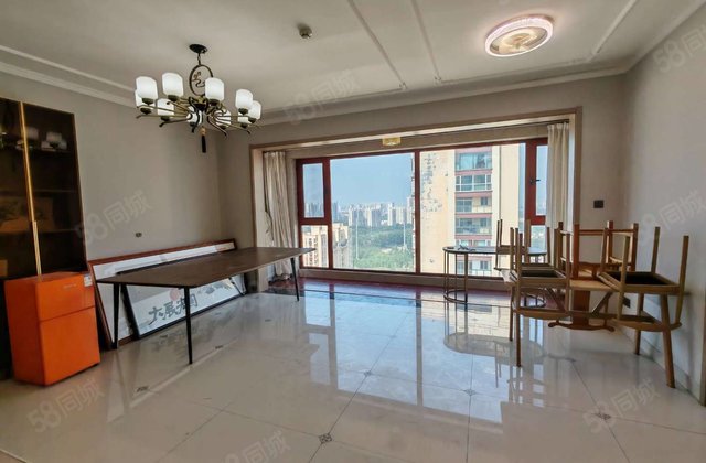 业主急售万达北邻电梯房东边户128平 三室两厅两卫55万