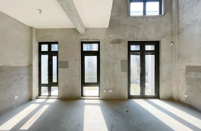 九龙仓蔚蓝花园(别墅)7室2厅174.46㎡285万二手房图片