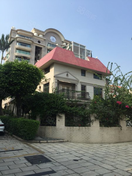 名仕御园6室3厅5卫263㎡南北3280万