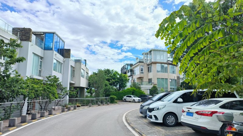 双拼海景别墅前后院子580万 二楼坐观苍洱月,洱海天域-大理58同城