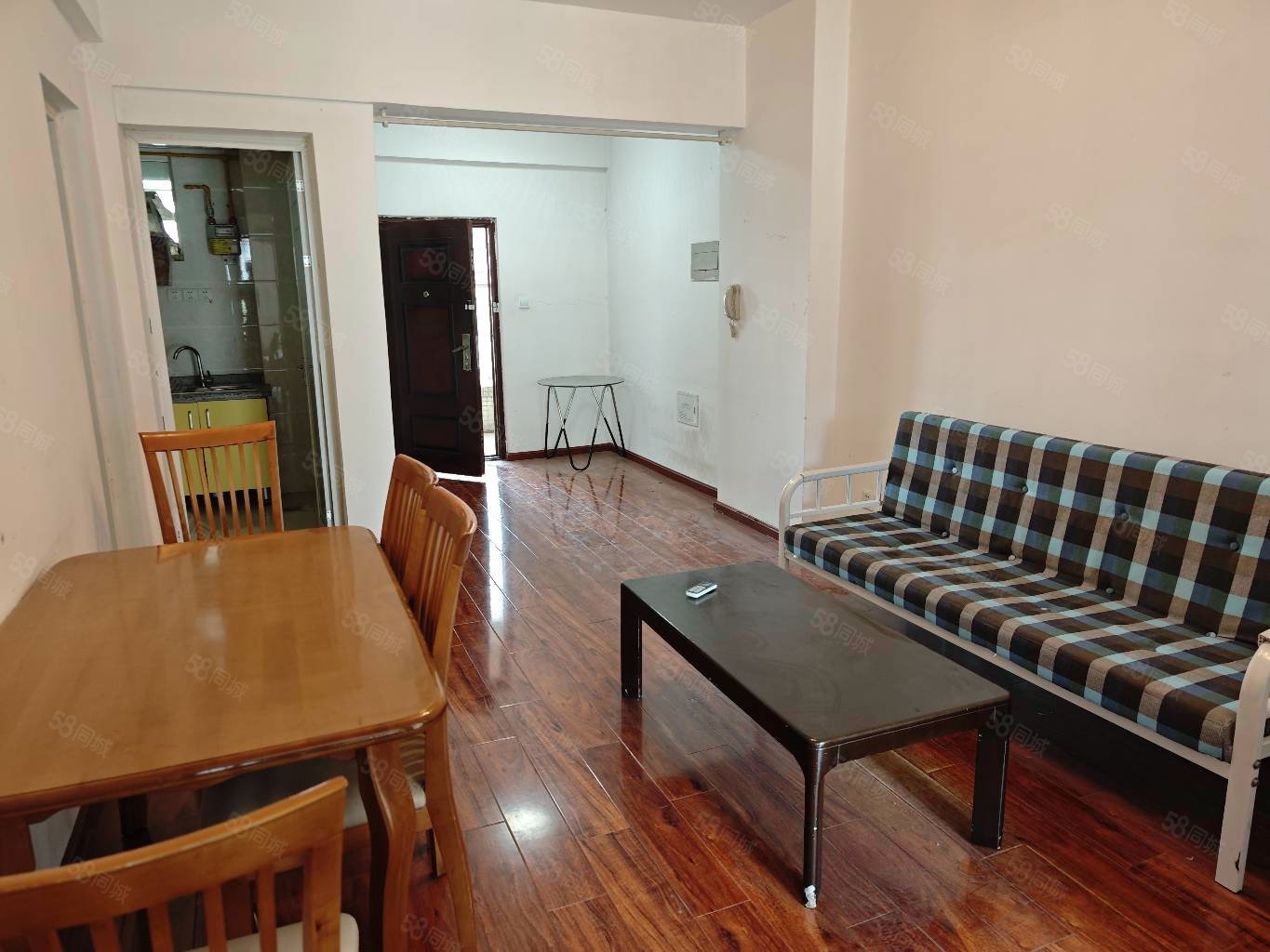 凤栖桐2室1厅1卫65.1㎡南114万