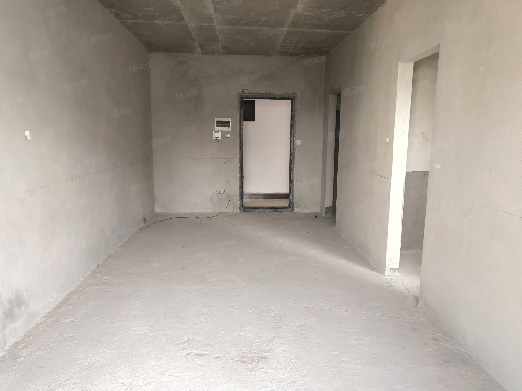 美林湖国际社区1室1厅1卫40.02㎡南15.5万