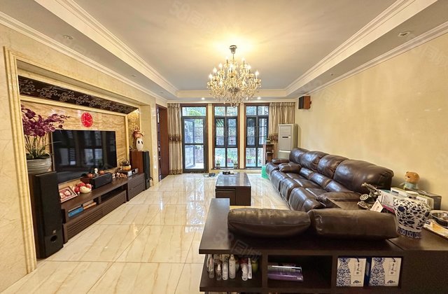 龙城1号5室2厅207.44㎡345万二手房图片